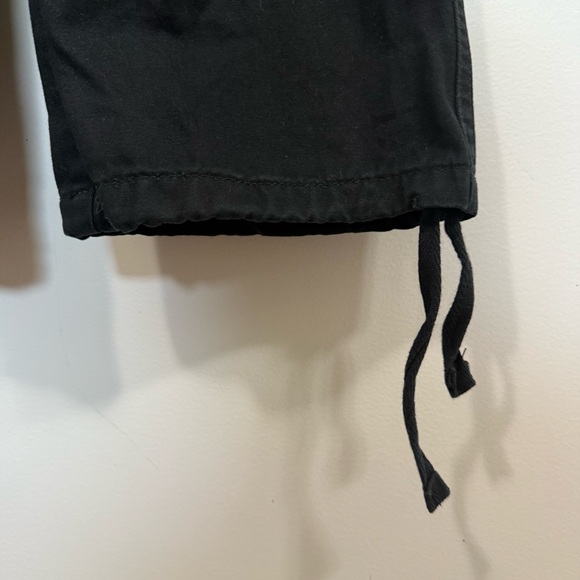 Carhartt Black Cargo Trousers - Picture 2 of 6